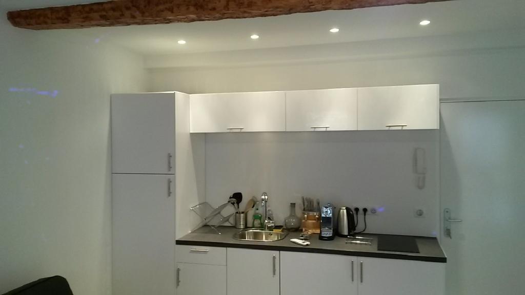 Safranier Townhouse Apartment อองทีบส์ ห้อง รูปภาพ