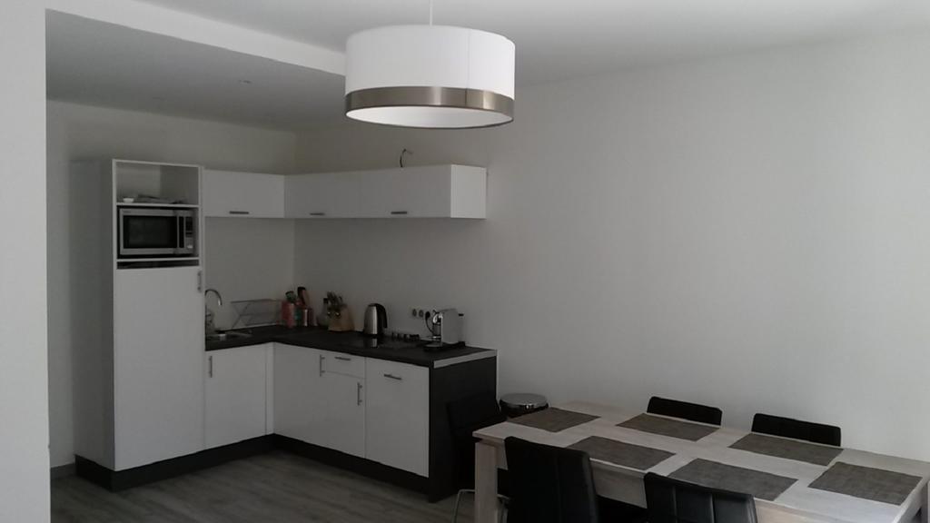 Safranier Townhouse Apartment อองทีบส์ ห้อง รูปภาพ