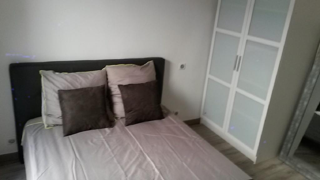 Safranier Townhouse Apartment อองทีบส์ ห้อง รูปภาพ