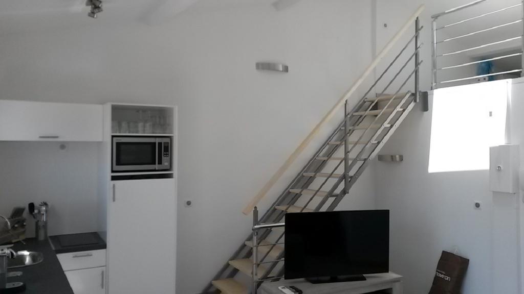 Safranier Townhouse Apartment อองทีบส์ ห้อง รูปภาพ