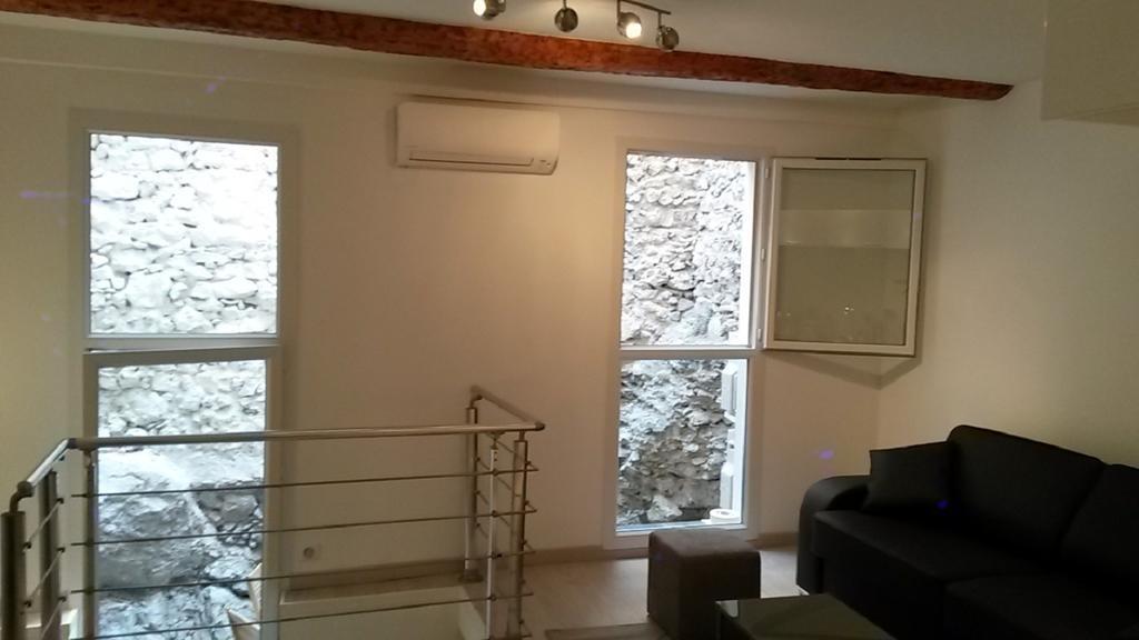 Safranier Townhouse Apartment อองทีบส์ ห้อง รูปภาพ