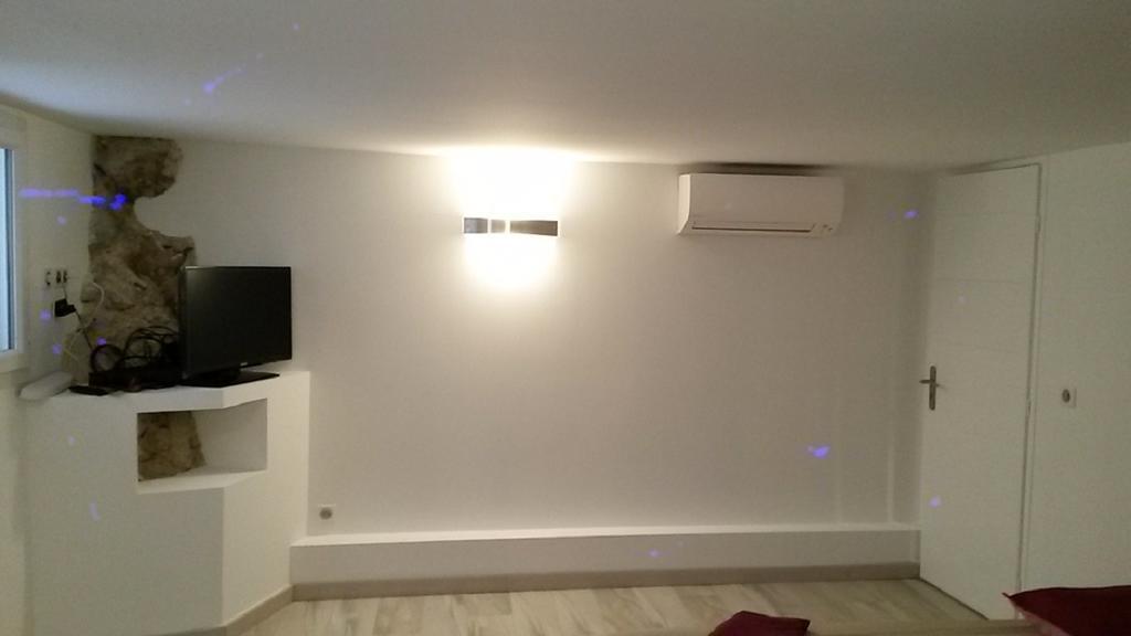 Safranier Townhouse Apartment อองทีบส์ ห้อง รูปภาพ