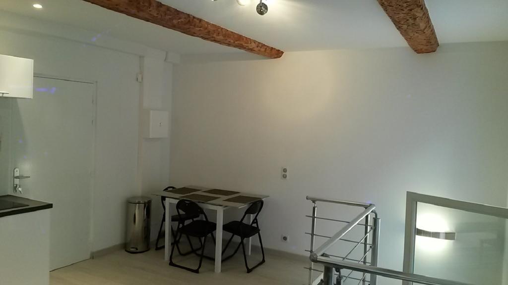 Safranier Townhouse Apartment อองทีบส์ ห้อง รูปภาพ