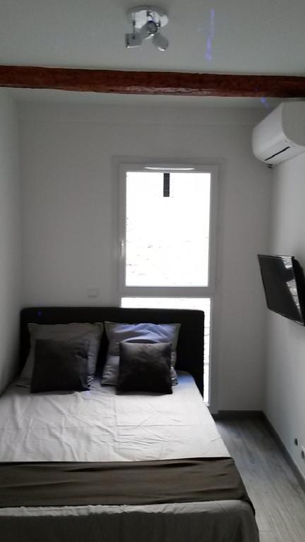 Safranier Townhouse Apartment อองทีบส์ ห้อง รูปภาพ