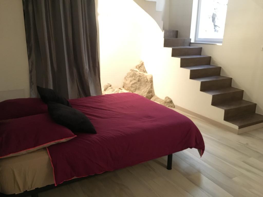Safranier Townhouse Apartment อองทีบส์ ภายนอก รูปภาพ
